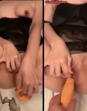 Clip sex Thủ dâm cho em người yêu đang nứng - Cliphot69